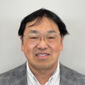 新郷 美紀 氏