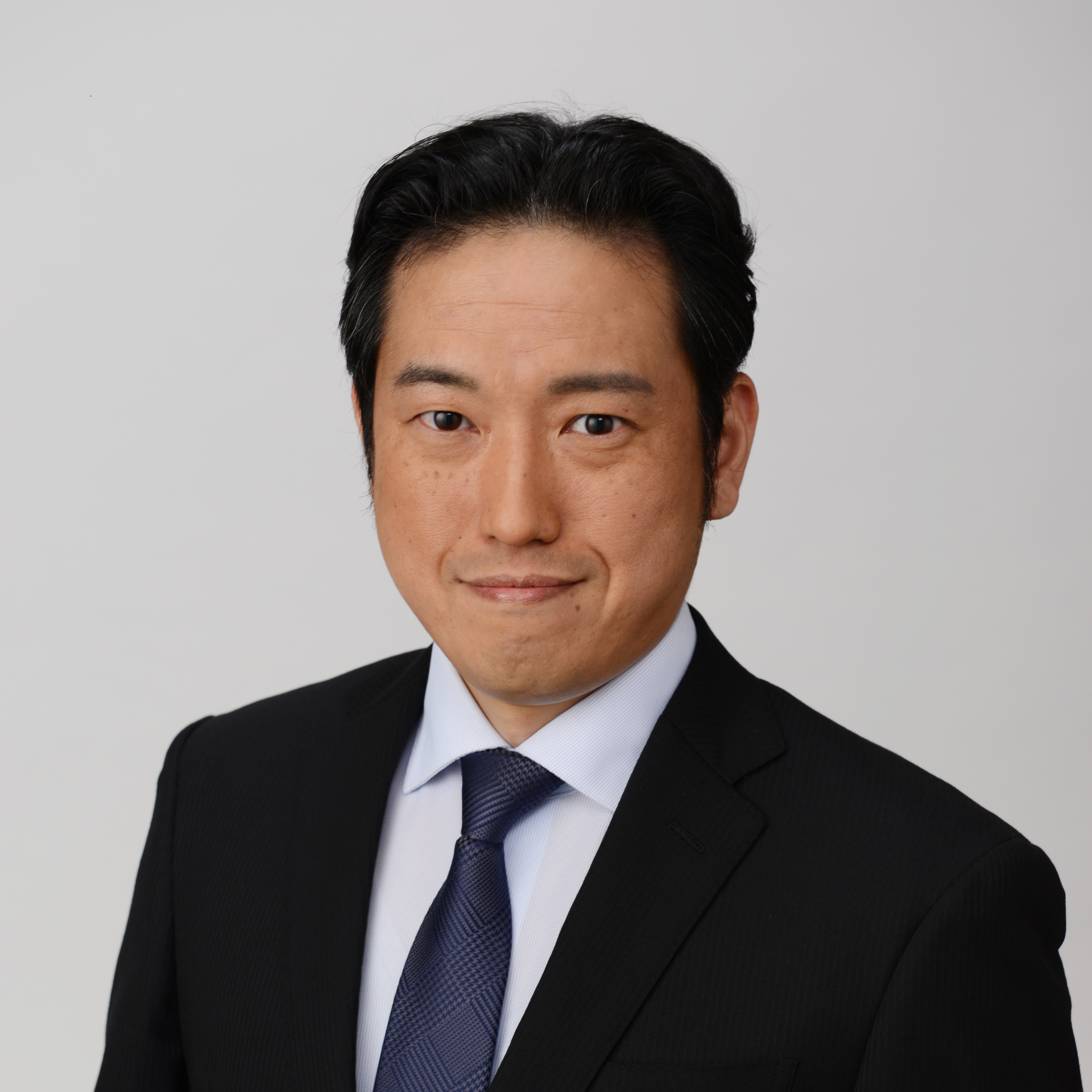 浅見 顕祐 氏